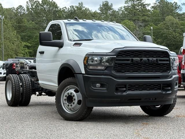 2024 RAM Ram 5500 Chassis Cab RAM 5500 TRADESMAN CHASSIS REGULAR CAB 4X4 60 CA