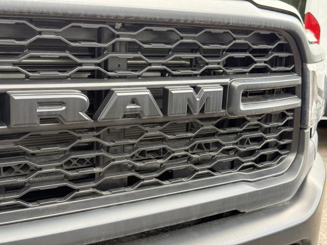 2024 RAM Ram 5500 Chassis Cab RAM 5500 TRADESMAN CHASSIS REGULAR CAB 4X4 60 CA