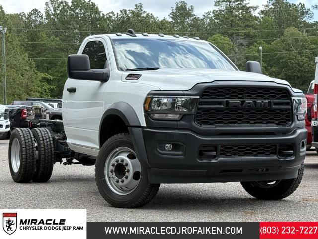 2024 RAM Ram 5500 Chassis Cab RAM 5500 TRADESMAN CHASSIS REGULAR CAB 4X4 60 CA 2024 RAM Ram 5500 Chassis Cab RAM 5500 TRADESMAN CHASSIS REGULAR CAB 4X4 60 CA