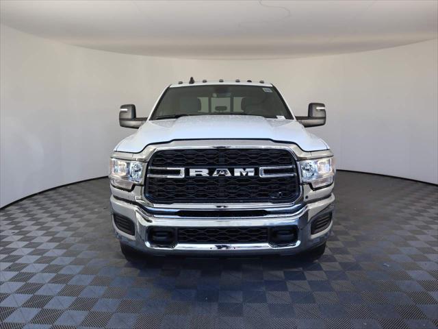 2024 RAM Ram 3500 RAM 3500 TRADESMAN CREW CAB 4X4 8 BOX