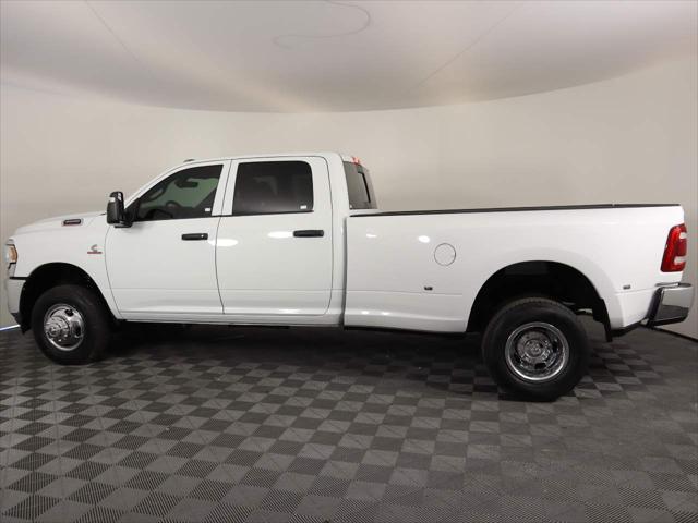 2024 RAM Ram 3500 RAM 3500 TRADESMAN CREW CAB 4X4 8 BOX