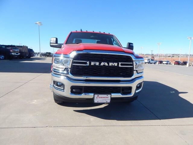 2024 RAM Ram 3500 Chassis Cab RAM 3500 TRADESMAN CREW CAB CHASSIS 4X4 60 CA