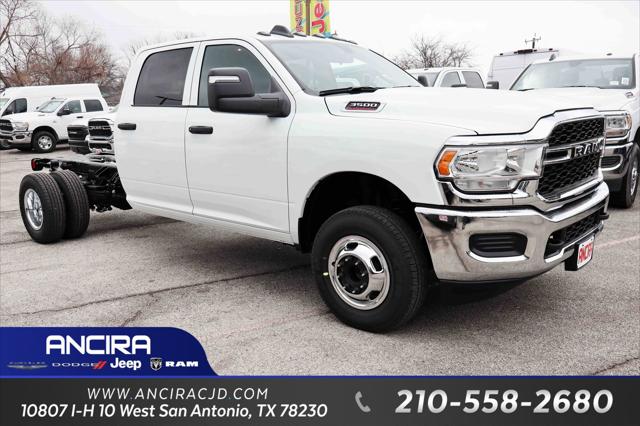 2024 RAM Ram 3500 Chassis Cab RAM 3500 TRADESMAN CREW CAB CHASSIS 4X4 60 CA