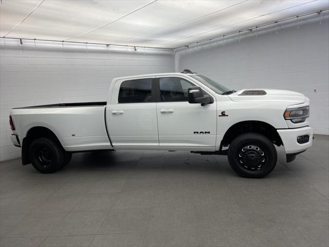 2024 RAM Ram 3500 RAM 3500 LARAMIE CREW CAB 4X4 8 BOX