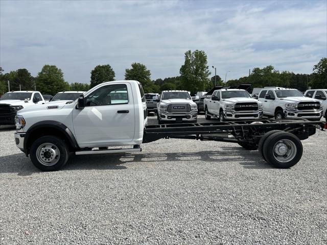 2024 RAM Ram 5500 Chassis Cab RAM 5500 TRADESMAN CHASSIS REGULAR CAB 4X2 120 CA