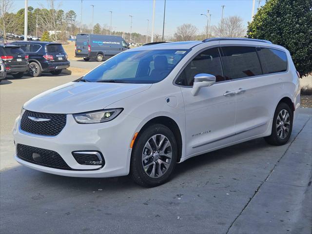 2024 Chrysler Pacifica Hybrid PACIFICA PLUG-IN HYBRID PINNACLE