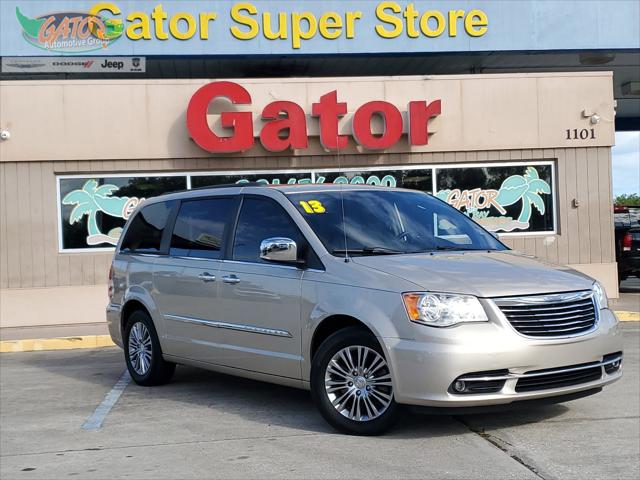 2013 Chrysler Town and Country Touring-L