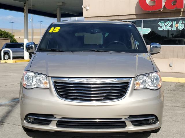 2013 Chrysler Town and Country Touring-L