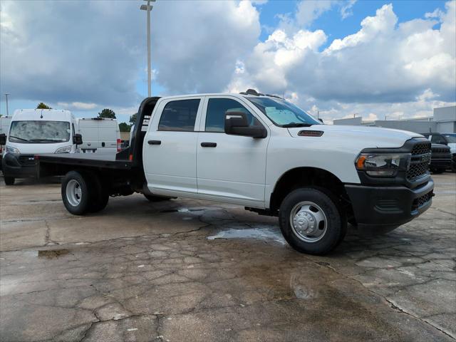 2024 RAM Ram 3500 Chassis Cab RAM 3500 TRADESMAN CREW CAB CHASSIS 4X4 60 CA