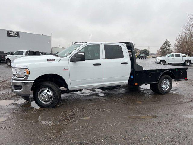 2024 RAM Ram 3500 Chassis Cab RAM 3500 TRADESMAN CREW CAB CHASSIS 4X4 60 CA