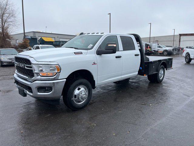 2024 RAM Ram 3500 Chassis Cab RAM 3500 TRADESMAN CREW CAB CHASSIS 4X4 60 CA