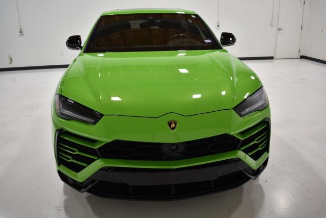 2021 Lamborghini Urus Pearl Capsule
