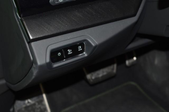 2021 Lamborghini Urus Pearl Capsule