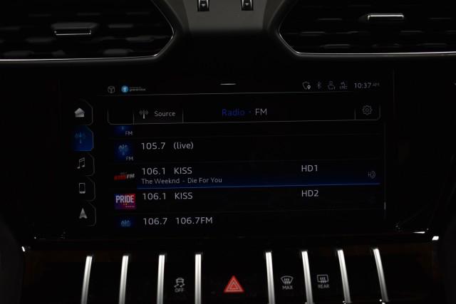 2021 Lamborghini Urus Pearl Capsule