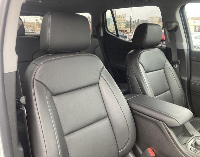 2023 GMC Acadia AWD SLT