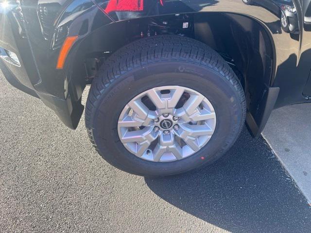2024 Nissan Frontier Crew Cab SV 4x4