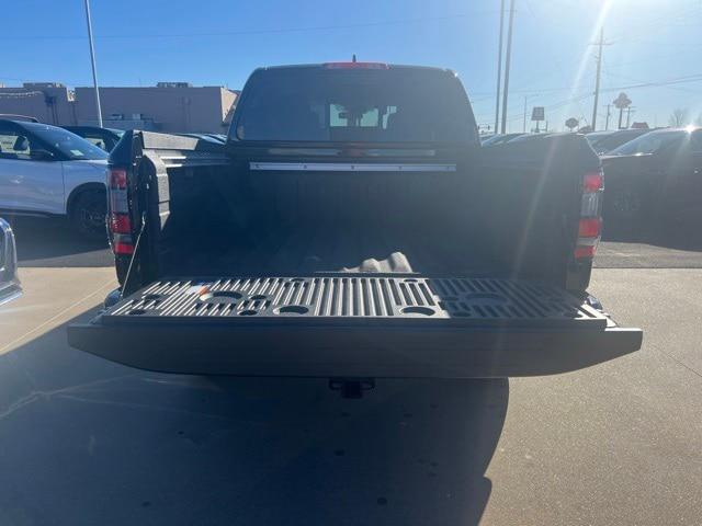 2024 Nissan Frontier Crew Cab SV 4x4