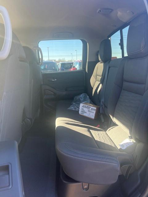 2024 Nissan Frontier Crew Cab SV 4x4