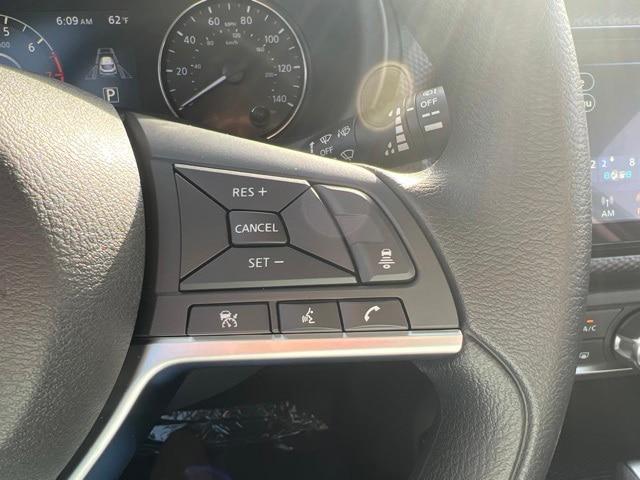 2024 Nissan Kicks SV Xtronic CVT
