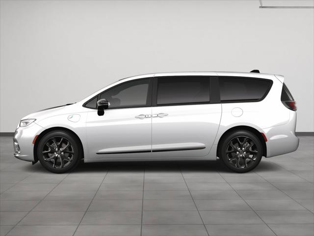 2024 Chrysler Pacifica Hybrid PACIFICA PLUG-IN HYBRID S APPEARANCE