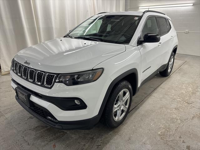 2023 Jeep Compass COMPASS LATITUDE 4X4