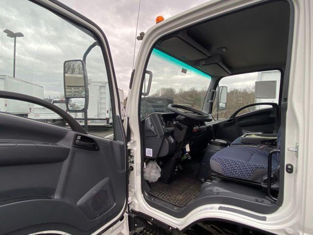 2024 Isuzu NPR Standard Cab