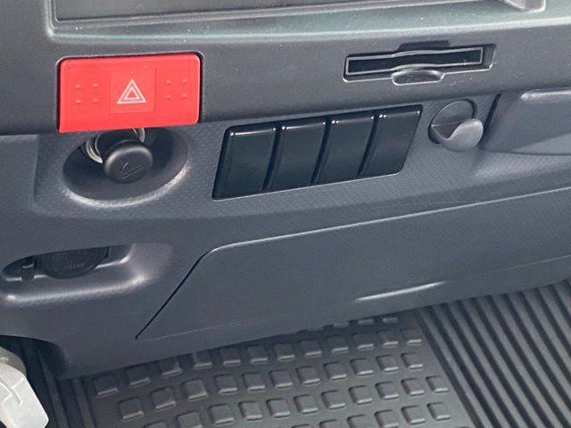 2024 Isuzu NPR Standard Cab