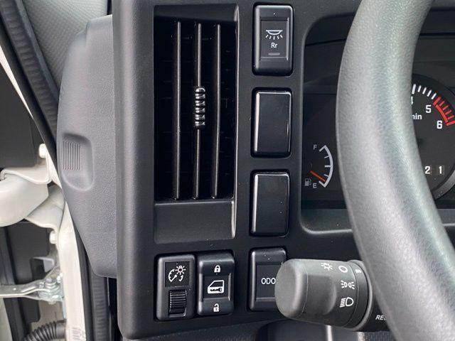 2024 Isuzu NPR Standard Cab