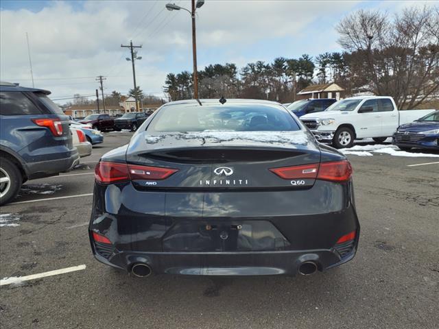 2017 INFINITI Q60 2.0t