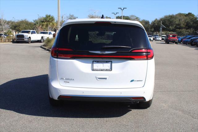 2024 Chrysler Pacifica Hybrid PACIFICA PLUG-IN HYBRID SELECT