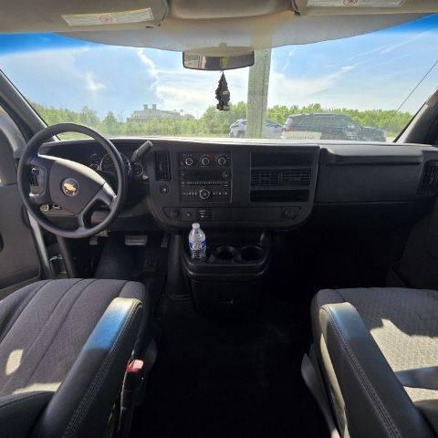 2011 Chevrolet Express LT