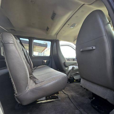 2011 Chevrolet Express LT