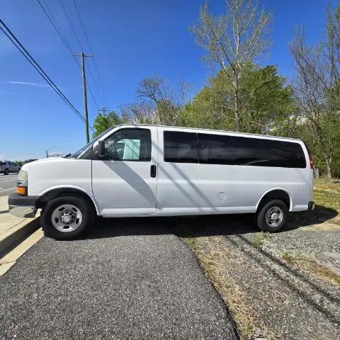 2011 Chevrolet Express LT