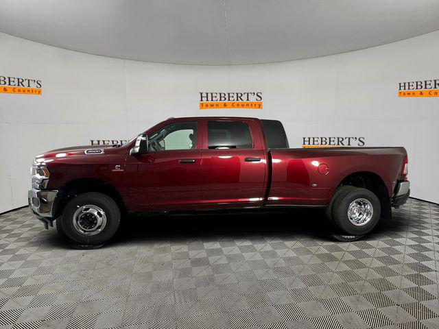 2024 RAM Ram 3500 RAM 3500 TRADESMAN CREW CAB 4X4 8 BOX