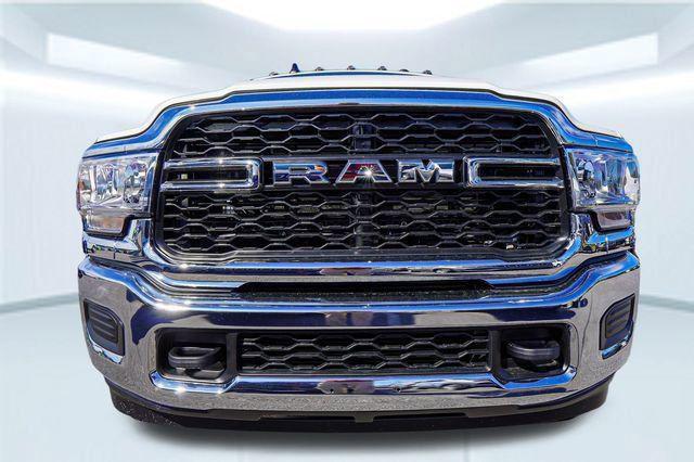 2024 RAM Ram 3500 RAM 3500 TRADESMAN CREW CAB 4X4 8 BOX