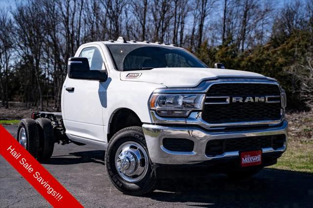 2024 RAM Ram 3500 Chassis Cab RAM 3500 TRADESMAN CHASSIS REGULAR CAB 4X4 60 CA