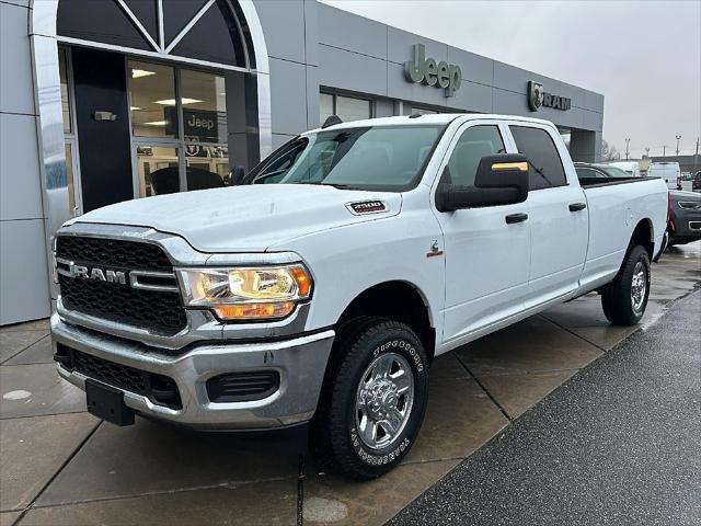 2024 RAM Ram 2500 RAM 2500 TRADESMAN CREW CAB 4X4 8 BOX