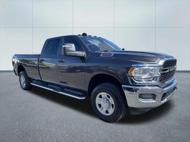 2024 RAM Ram 3500 RAM 3500 TRADESMAN CREW CAB 4X4 8 BOX