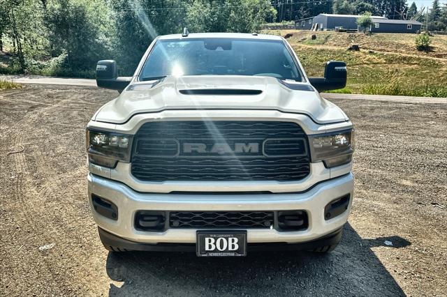 2024 RAM Ram 2500 RAM 2500 LIMITED CREW CAB 4X4 64 BOX