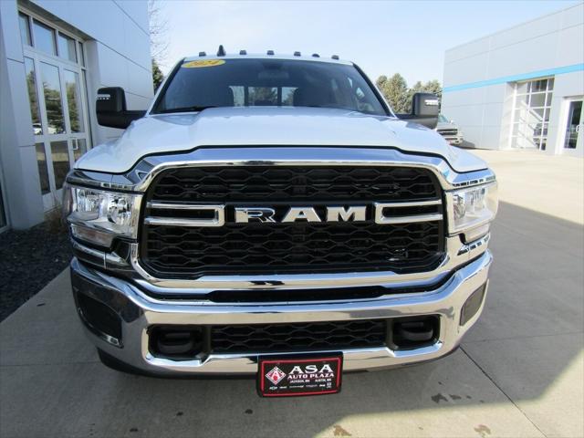 2024 RAM Ram 2500 RAM 2500 TRADESMAN CREW CAB 4X4 64 BOX 2024 RAM Ram 2500 RAM 2500 TRADESMAN CREW CAB 4X4 64 BOX
