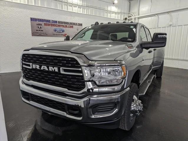 2024 RAM Ram 3500 RAM 3500 TRADESMAN CREW CAB 4X4 8 BOX