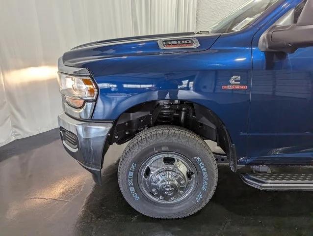 2024 RAM Ram 3500 RAM 3500 TRADESMAN CREW CAB 4X4 8 BOX