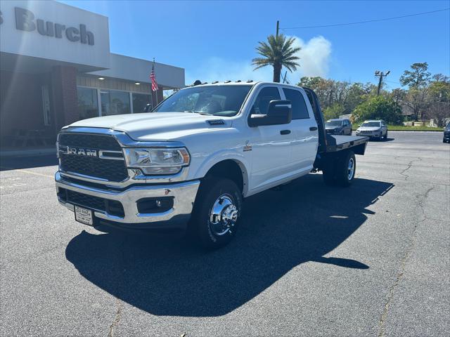 2024 RAM Ram 3500 Chassis Cab RAM 3500 TRADESMAN CREW CAB CHASSIS 4X4 60 CA