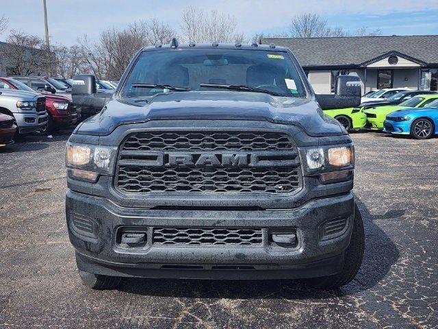 2024 RAM Ram 3500 RAM 3500 TRADESMAN CREW CAB 4X4 64 BOX