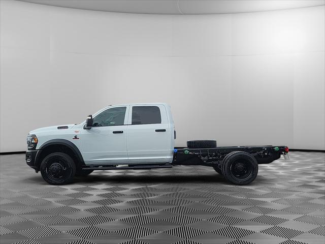 2024 RAM Ram 5500 Chassis Cab RAM 5500 TRADESMAN CHASSIS CREW CAB 4X4 60 CA