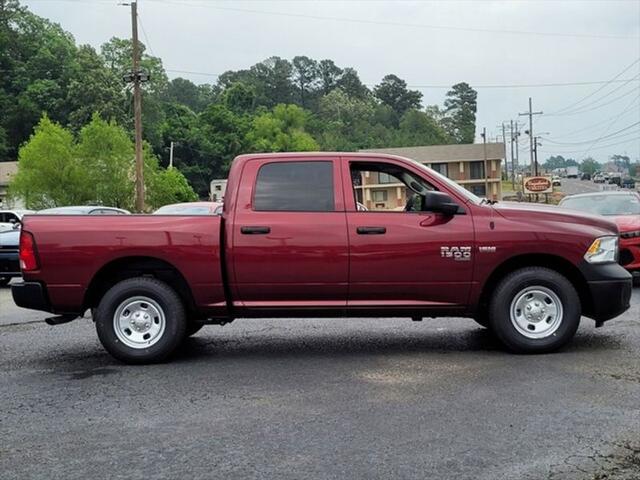 2024 RAM Ram 1500 Classic RAM 1500 CLASSIC TRADESMAN CREW CAB 4X2 57 BOX