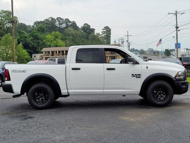 2024 RAM Ram 1500 Classic RAM 1500 CLASSIC WARLOCK CREW CAB 4X2 57 BOX