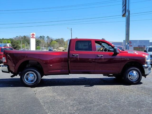 2024 RAM Ram 3500 RAM 3500 TRADESMAN CREW CAB 4X4 8 BOX