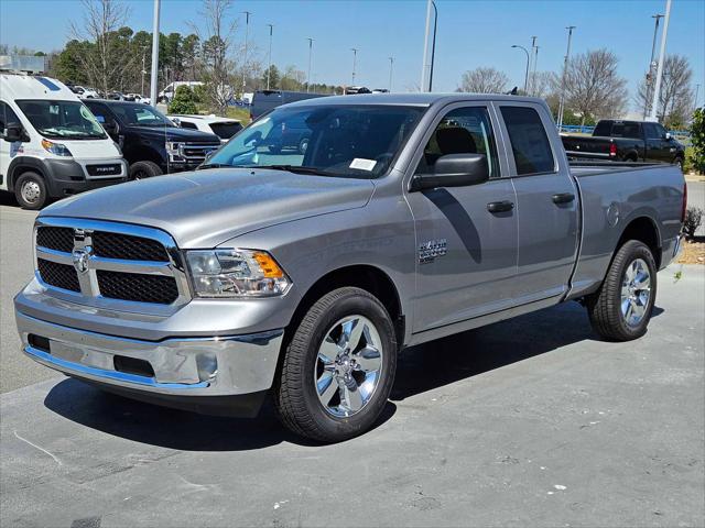 2024 RAM Ram 1500 Classic RAM 1500 CLASSIC TRADESMAN QUAD CAB 4X4 64 BOX