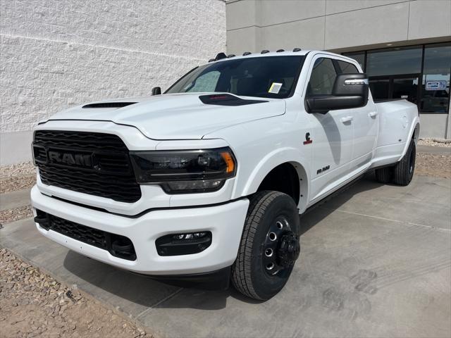 2024 RAM Ram 3500 RAM 3500 LIMITED CREW CAB 4X4 8 BOX